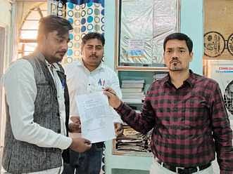 Umaria Demand to make toll tax free for MahaKumbh pilgrims Hindu-Muslim submitted a memorandum to CM