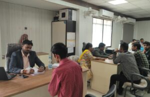 कलेक्टर पार्थ जैसवाल की पहल पर 72 युवाओं को मिली नौकरी; हाथों में आए ‘नियुक्ति पत्र’ तो खिले चेहरे, सीईओ ने खुद किया निरीक्षण, दिया कैरियर मंत्र