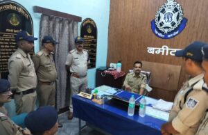 एक्शन मोड में कप्तान: खजुराहो थाने और कंट्रोल रूम पहुंचे एसपी रजत सकलेचा, दिए सख्त निर्देश