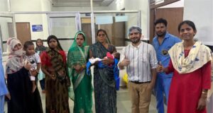 सरहदों पार पहुँचा छतरपुर जिला अस्पताल का भरोसा: दूसरे राज्य और जिले से आए 7 बच्चों के टेढ़े पैर सीधे कर डॉक्टर रवि सोनी ने बढ़ाया सरकारी अस्पताल का मान