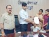 जब हुक्मरान बने हमदर्द: जनसुनवाई में विधवा मां की बेबसी देख भावुक हुए कलेक्टर, एक घंटे में थमाया बीपीएल कार्ड